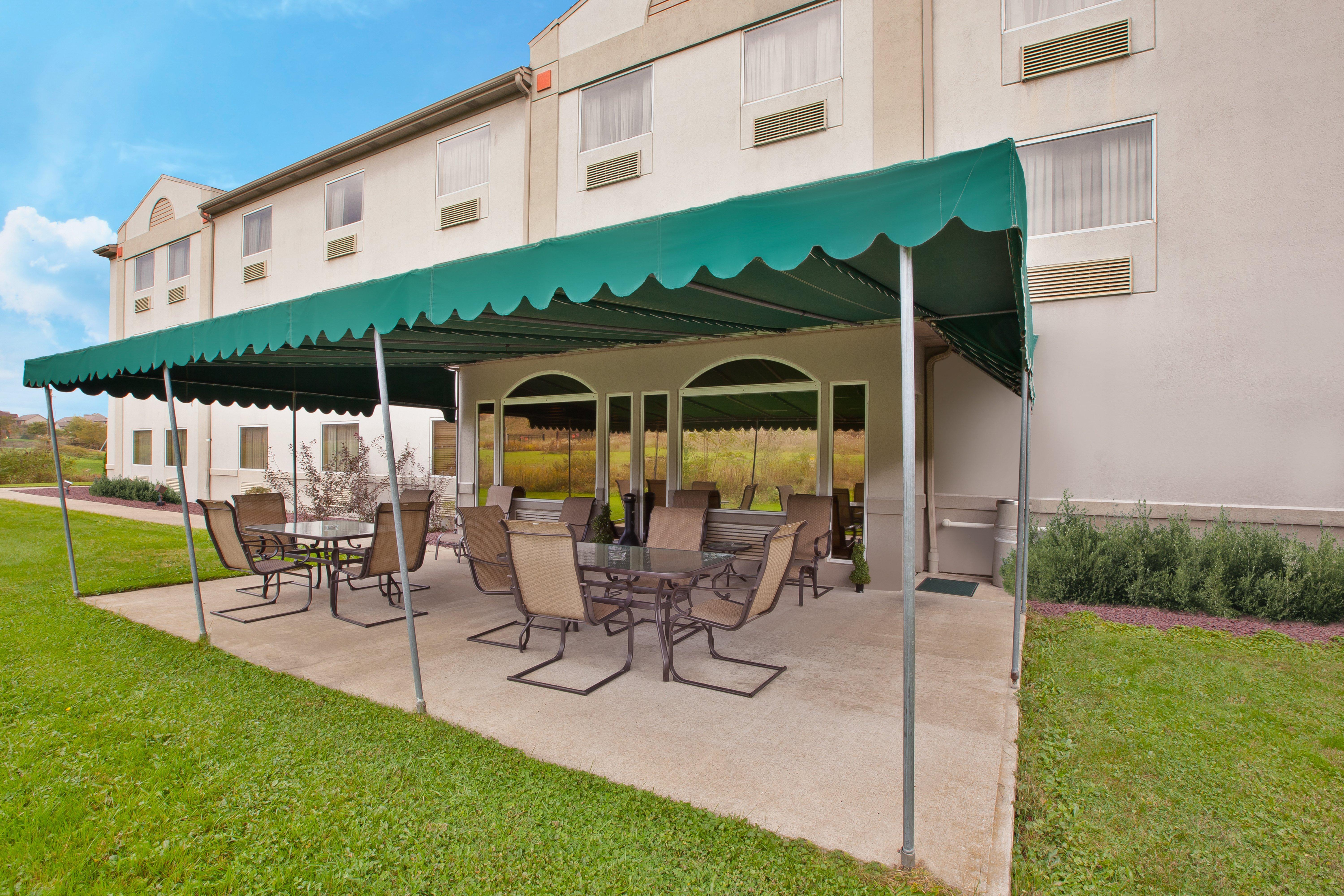Holiday Inn Express Irwin Pa Tpk Exit 67 By Ihg Ngoại thất bức ảnh