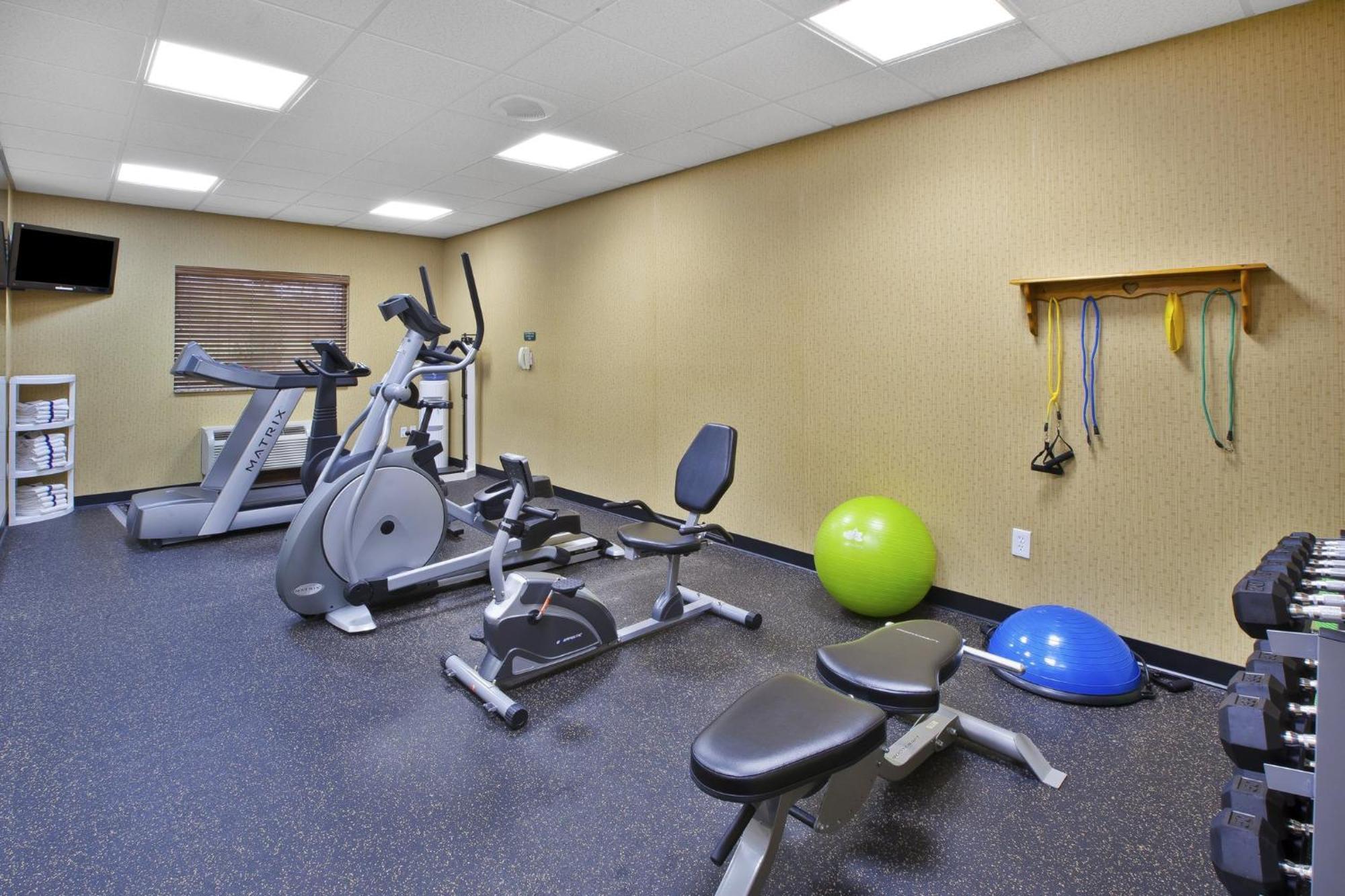 Holiday Inn Express Irwin Pa Tpk Exit 67 By Ihg Ngoại thất bức ảnh