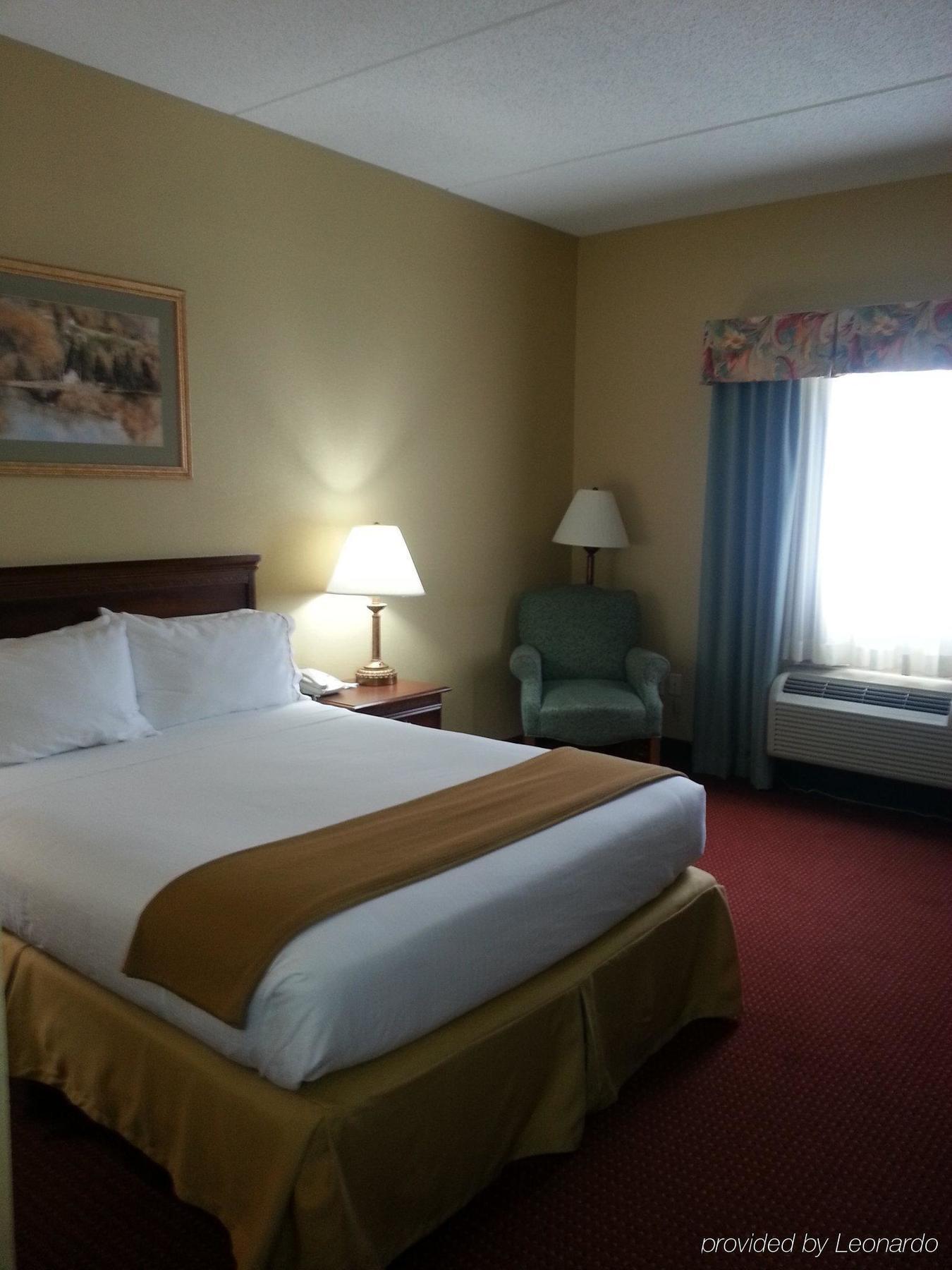 Holiday Inn Express Irwin Pa Tpk Exit 67 By Ihg Ngoại thất bức ảnh