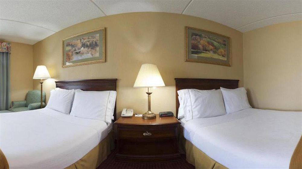 Holiday Inn Express Irwin Pa Tpk Exit 67 By Ihg Ngoại thất bức ảnh