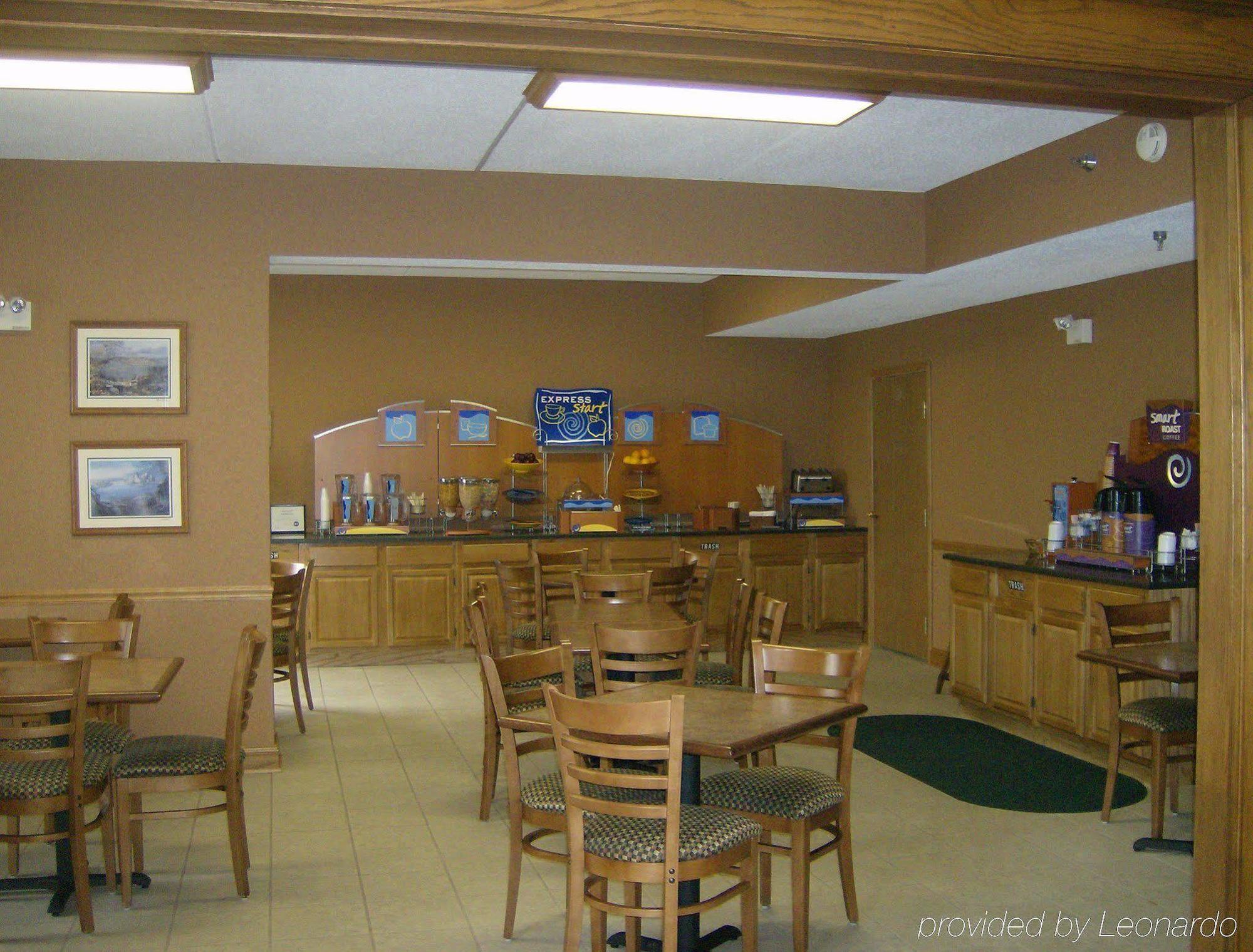 Holiday Inn Express Irwin Pa Tpk Exit 67 By Ihg Ngoại thất bức ảnh