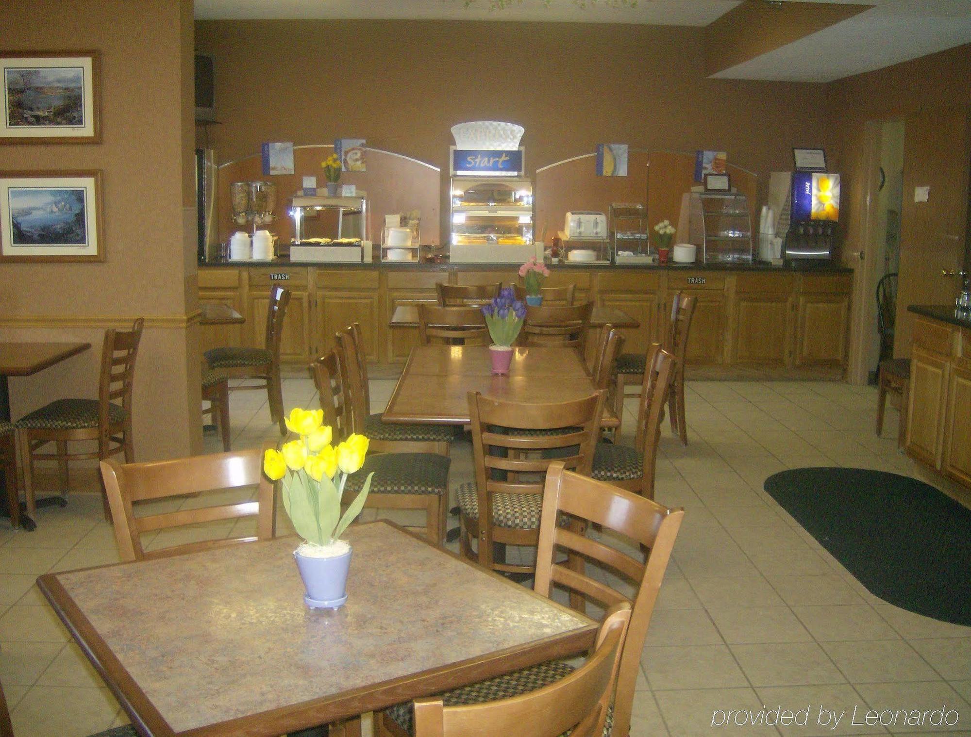 Holiday Inn Express Irwin Pa Tpk Exit 67 By Ihg Ngoại thất bức ảnh