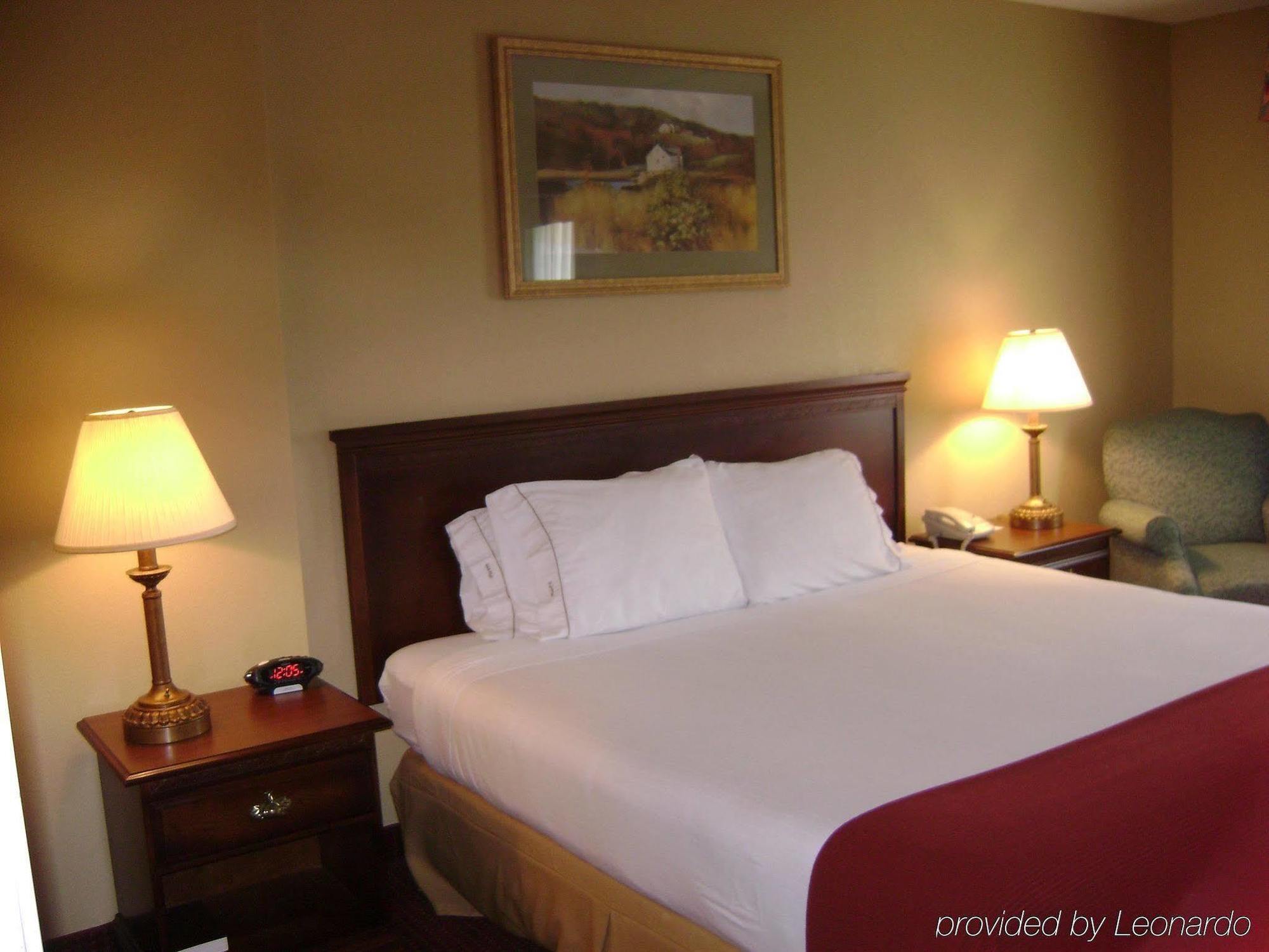Holiday Inn Express Irwin Pa Tpk Exit 67 By Ihg Ngoại thất bức ảnh
